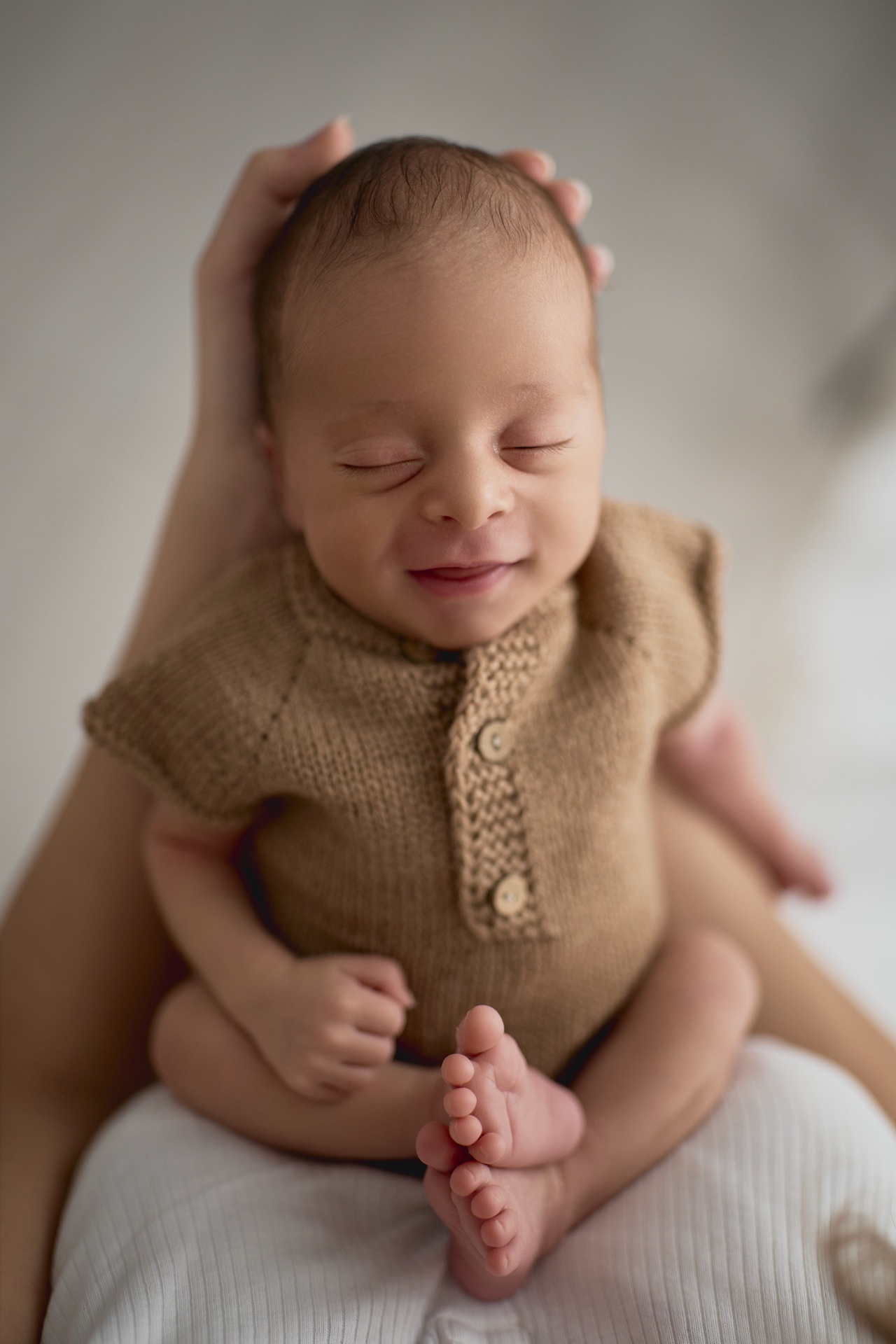 Servizio fotografico newborn a Siracusa, neonato che dorme in studio